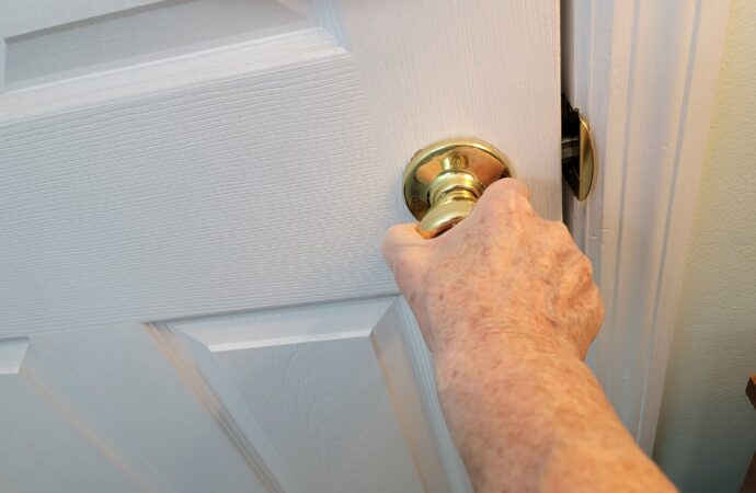 Make Doorknobs Easy to Open